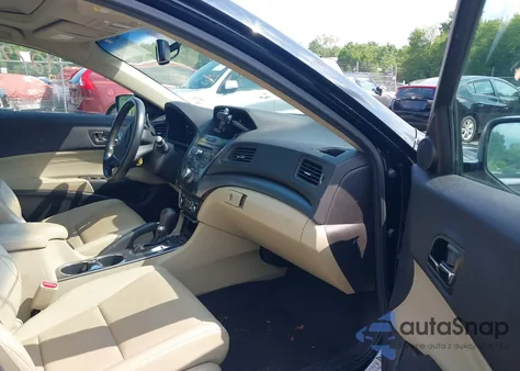 2013 Acura Ilx 2.0L z USA, uszkodzony, nr VIN 19VDE1F52DE001202